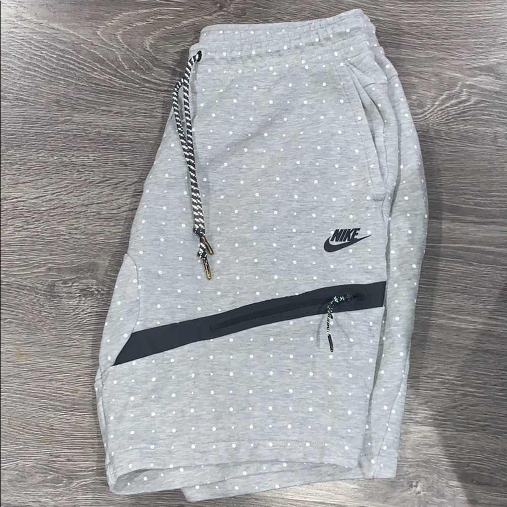 Nike tech fleece sweat shorts